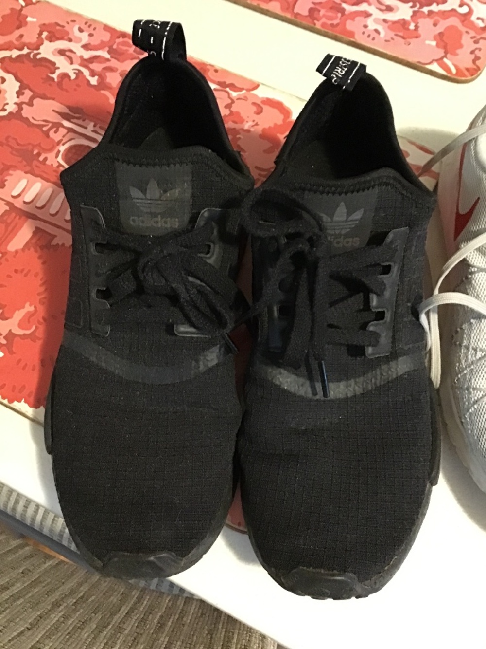 Shoes - Picture 2 of 9